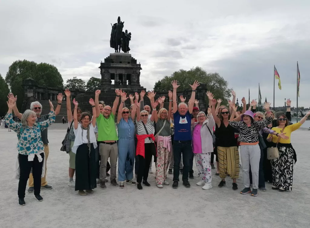 Weltlachtag am Deutschen Eck